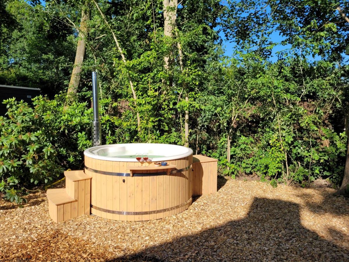 Retro Chic Wellness Met Hottub & Sauna Ewijk المظهر الخارجي الصورة