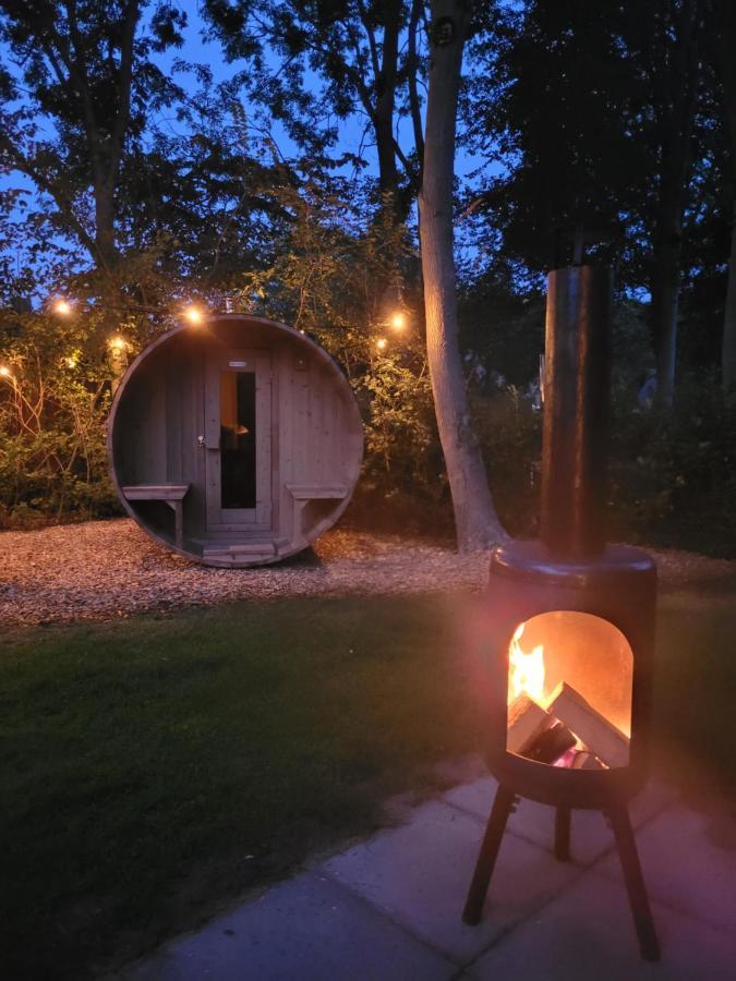 Retro Chic Wellness Met Hottub & Sauna Ewijk المظهر الخارجي الصورة